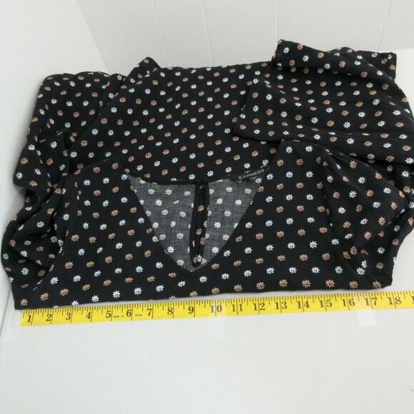Express Womens Size Small Boho Top Black Lightweight Bell Sleeve 60s Style - Picture 10 of 11